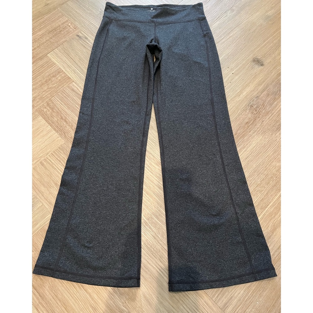 Athleta yoga pants
